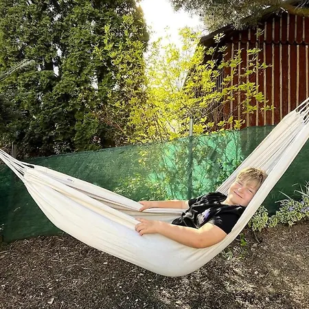 Stylová Roubenka U Svatého Huberta V Podkrkonoší